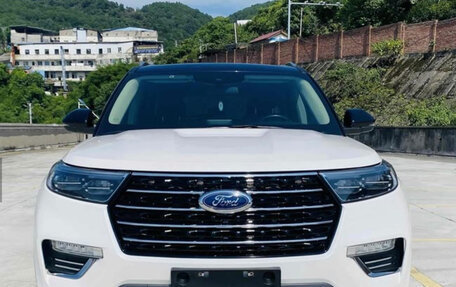 Ford Explorer VI, 2021 год, 2 550 000 рублей, 2 фотография