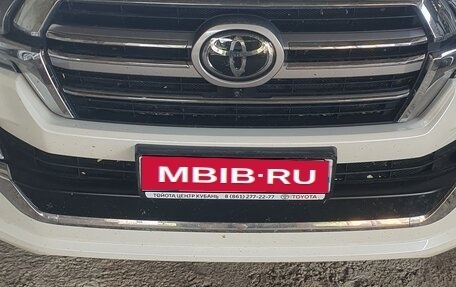 Toyota Land Cruiser 200, 2019 год, 9 800 000 рублей, 1 фотография