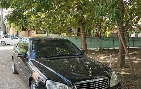 Mercedes-Benz S-Класс, 2001 год, 600 000 рублей, 1 фотография