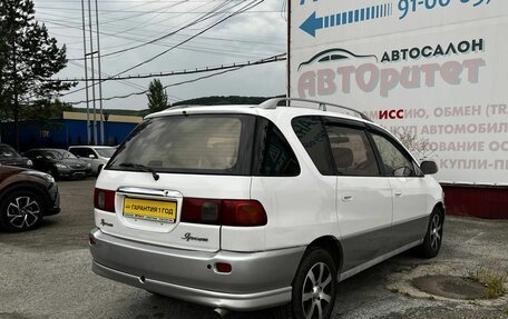 Toyota Ipsum II, 1997 год, 520 000 рублей, 8 фотография