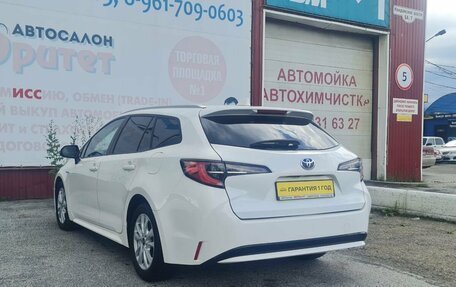 Toyota Corolla, 2020 год, 1 990 000 рублей, 4 фотография