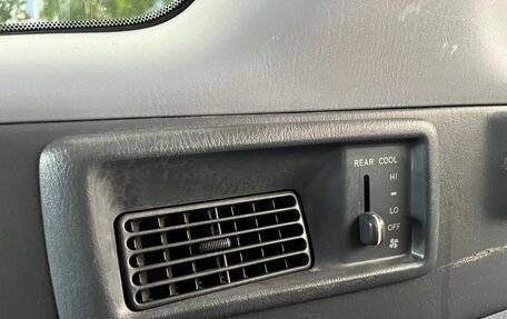 Toyota Ipsum II, 1997 год, 520 000 рублей, 27 фотография