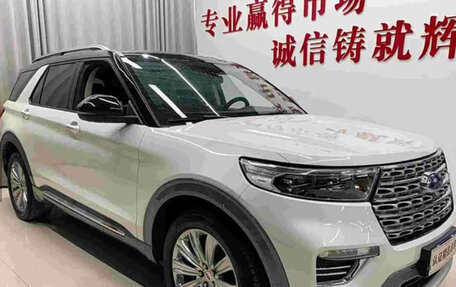 Ford Explorer VI, 2021 год, 2 830 000 рублей, 2 фотография