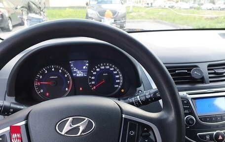 Hyundai Solaris II рестайлинг, 2013 год, 490 000 рублей, 4 фотография