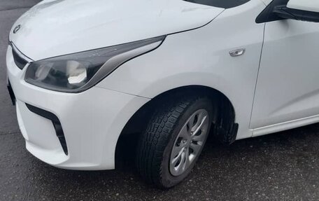 KIA Rio IV, 2018 год, 850 000 рублей, 4 фотография