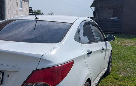 Hyundai Solaris II рестайлинг, 2014 год, 750 000 рублей, 2 фотография