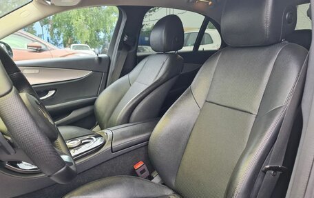 Mercedes-Benz E-Класс, 2017 год, 2 100 000 рублей, 17 фотография