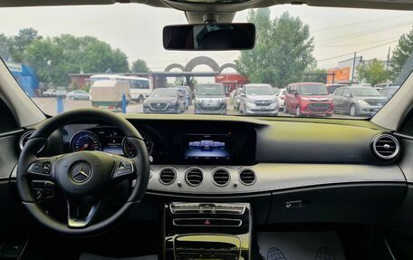 Mercedes-Benz E-Класс, 2017 год, 2 100 000 рублей, 25 фотография