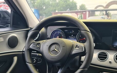 Mercedes-Benz E-Класс, 2017 год, 2 100 000 рублей, 27 фотография