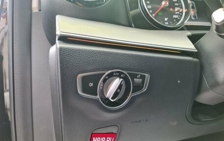 Mercedes-Benz E-Класс, 2017 год, 2 100 000 рублей, 18 фотография