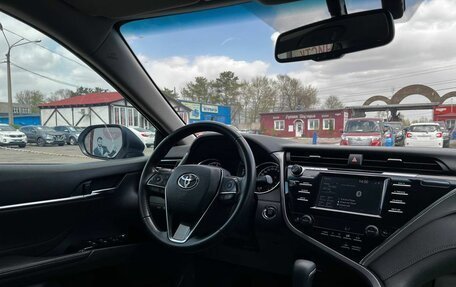 Toyota Camry, 2018 год, 2 300 000 рублей, 16 фотография