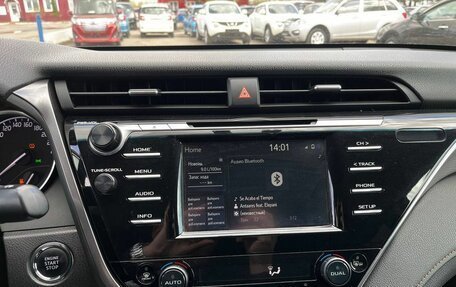Toyota Camry, 2018 год, 2 300 000 рублей, 20 фотография