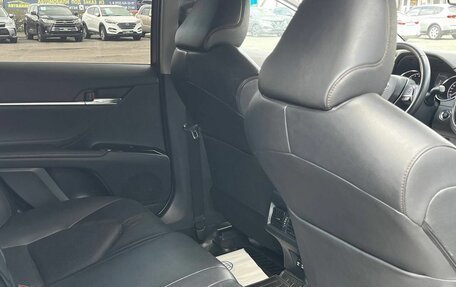 Toyota Camry, 2018 год, 2 300 000 рублей, 24 фотография