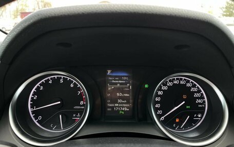 Toyota Camry, 2018 год, 2 300 000 рублей, 26 фотография