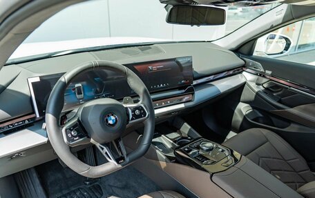 BMW 5 серия, 2025 год, 8 290 000 рублей, 3 фотография