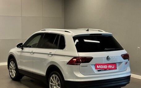 Volkswagen Tiguan II, 2018 год, 2 197 000 рублей, 7 фотография