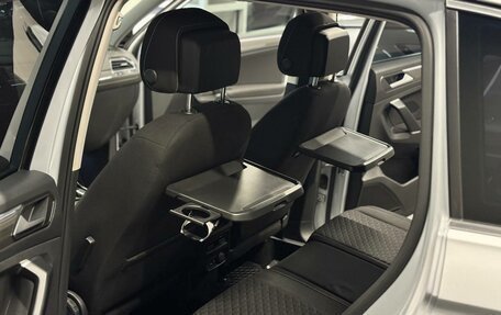 Volkswagen Tiguan II, 2018 год, 2 197 000 рублей, 20 фотография