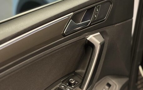 Volkswagen Tiguan II, 2018 год, 2 197 000 рублей, 24 фотография