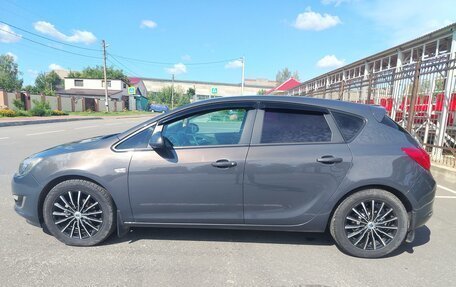 Opel Astra J, 2012 год, 700 000 рублей, 2 фотография