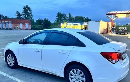 Chevrolet Cruze II, 2014 год, 650 000 рублей, 4 фотография