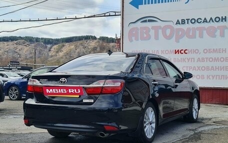 Toyota Camry, 2018 год, 2 300 000 рублей, 5 фотография