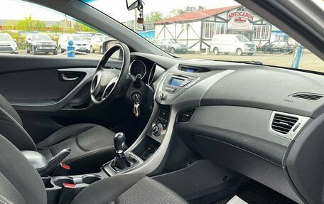 Hyundai Elantra V, 2012 год, 750 000 рублей, 20 фотография