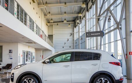 KIA Sportage IV рестайлинг, 2019 год, 2 198 000 рублей, 4 фотография