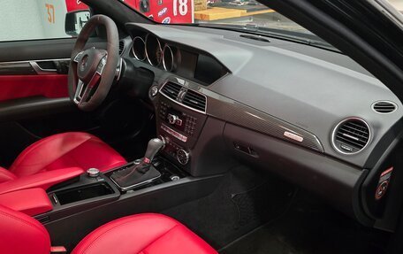 Mercedes-Benz C-Класс AMG, 2013 год, 6 000 000 рублей, 4 фотография