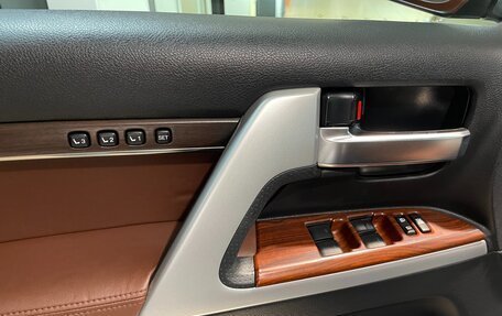 Toyota Land Cruiser 200, 2016 год, 7 350 000 рублей, 14 фотография
