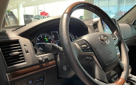 Toyota Land Cruiser 200, 2016 год, 7 350 000 рублей, 15 фотография