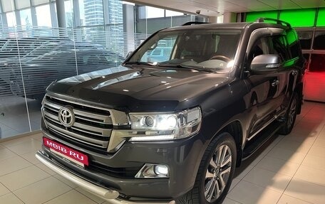 Toyota Land Cruiser 200, 2016 год, 7 350 000 рублей, 3 фотография