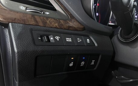 Hyundai Santa Fe III рестайлинг, 2017 год, 2 399 000 рублей, 19 фотография