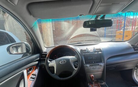 Toyota Camry, 2010 год, 1 350 000 рублей, 10 фотография