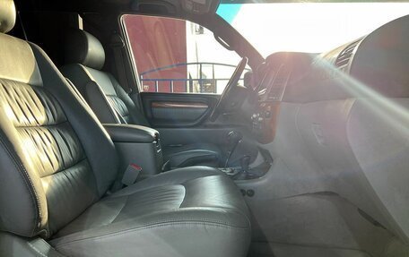Lexus LX II, 2005 год, 2 349 000 рублей, 13 фотография