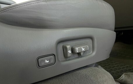 Lexus LX II, 2005 год, 2 349 000 рублей, 28 фотография