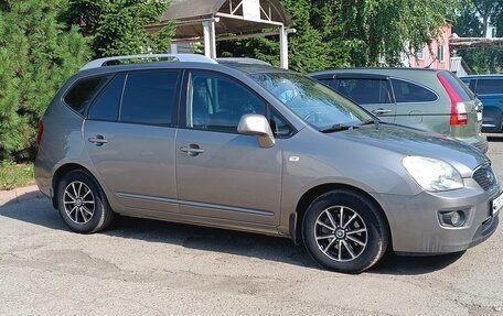 KIA Carens III (RP), 2010 год, 890 000 рублей, 3 фотография