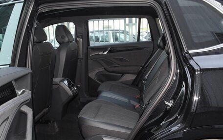 Volkswagen Tiguan, 2025 год, 4 270 000 рублей, 16 фотография