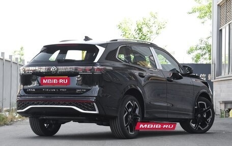 Volkswagen Tiguan, 2025 год, 4 270 000 рублей, 6 фотография