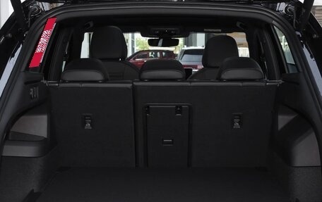 Volkswagen Tiguan, 2025 год, 4 270 000 рублей, 20 фотография