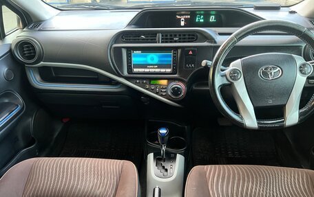 Toyota Aqua I, 2013 год, 750 000 рублей, 5 фотография