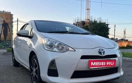Toyota Aqua I, 2013 год, 750 000 рублей, 2 фотография