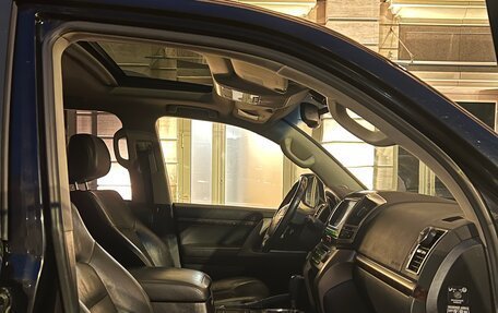 Toyota Land Cruiser 200, 2011 год, 3 199 000 рублей, 12 фотография
