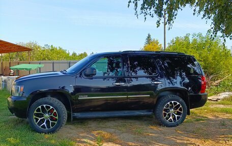 Chevrolet Tahoe III, 2012 год, 2 300 000 рублей, 2 фотография
