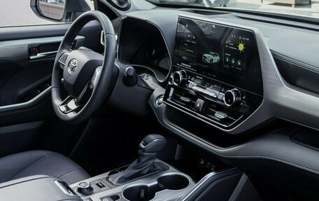 Toyota Highlander, 2025 год, 5 190 000 рублей, 15 фотография