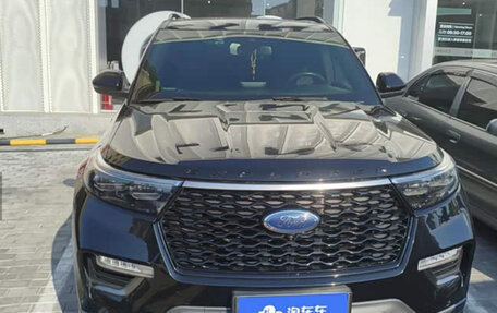 Ford Explorer VI, 2021 год, 2 400 000 рублей, 2 фотография