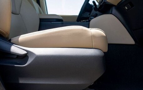 Toyota Land Cruiser Prado, 2025 год, 9 690 000 рублей, 11 фотография