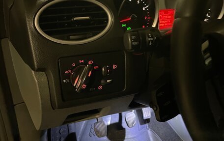 Ford Focus II рестайлинг, 2008 год, 680 000 рублей, 3 фотография