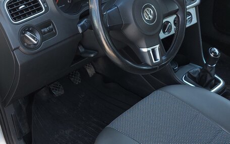Volkswagen Polo VI (EU Market), 2013 год, 1 100 000 рублей, 10 фотография