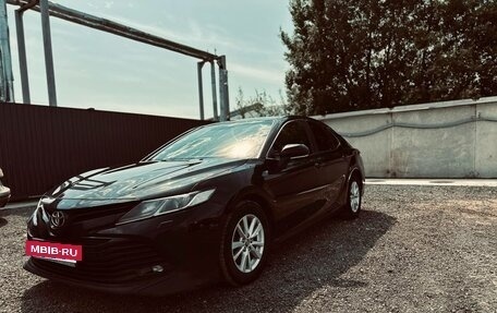 Toyota Camry, 2018 год, 2 000 000 рублей, 14 фотография