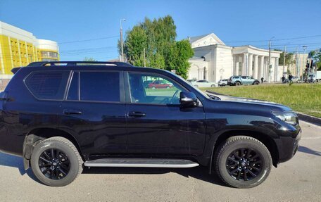 Toyota Land Cruiser Prado 150 рестайлинг 2, 2020 год, 6 300 000 рублей, 3 фотография